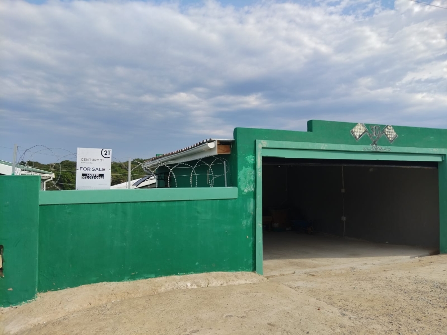2 Bedroom Property for Sale in Parkside Eastern Cape
